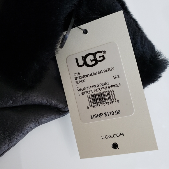 UGG
Genuine Dyed Shearling Trimmed Leather Gloves - Picture 4 of 5